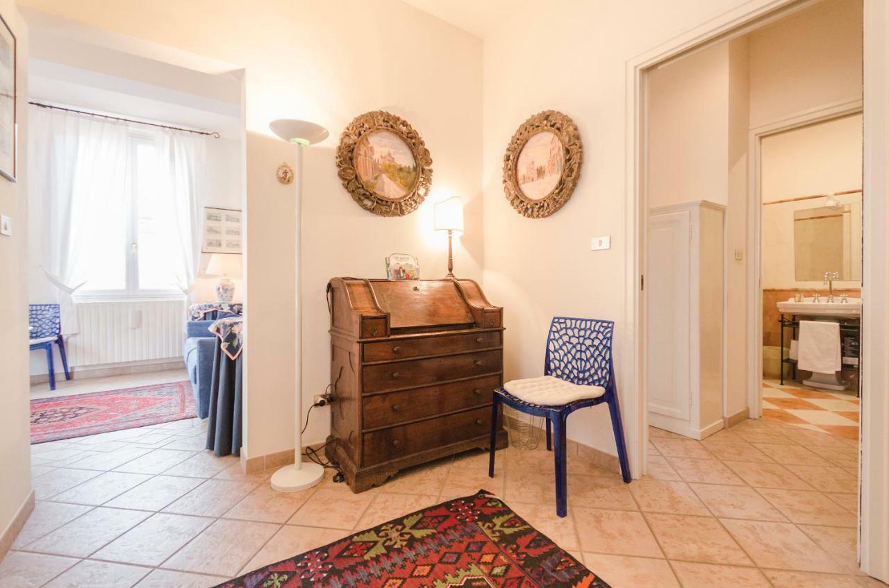 Lupari Apartment, Palazzo Storico Sotto Le Due Torri Bologna Bagian luar foto