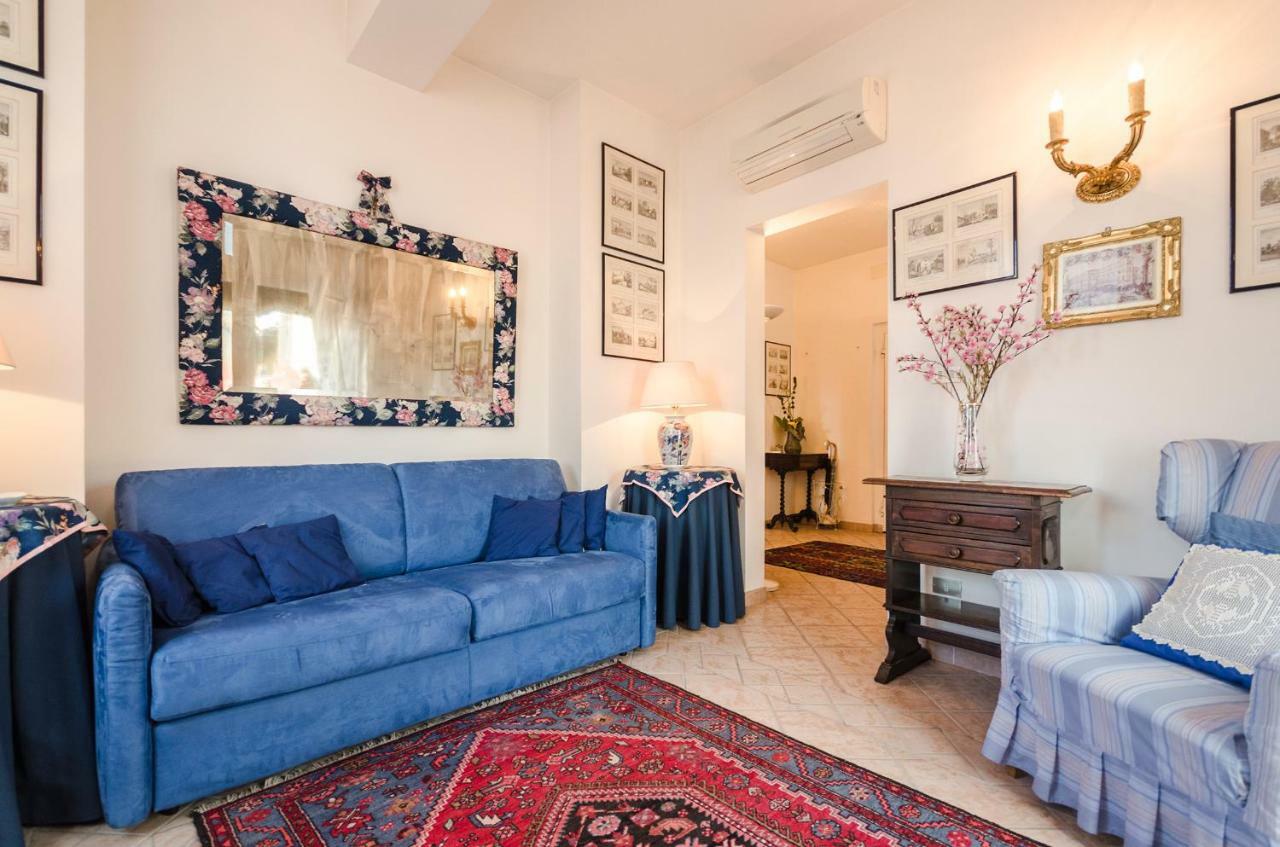 Lupari Apartment, Palazzo Storico Sotto Le Due Torri Bologna Bagian luar foto